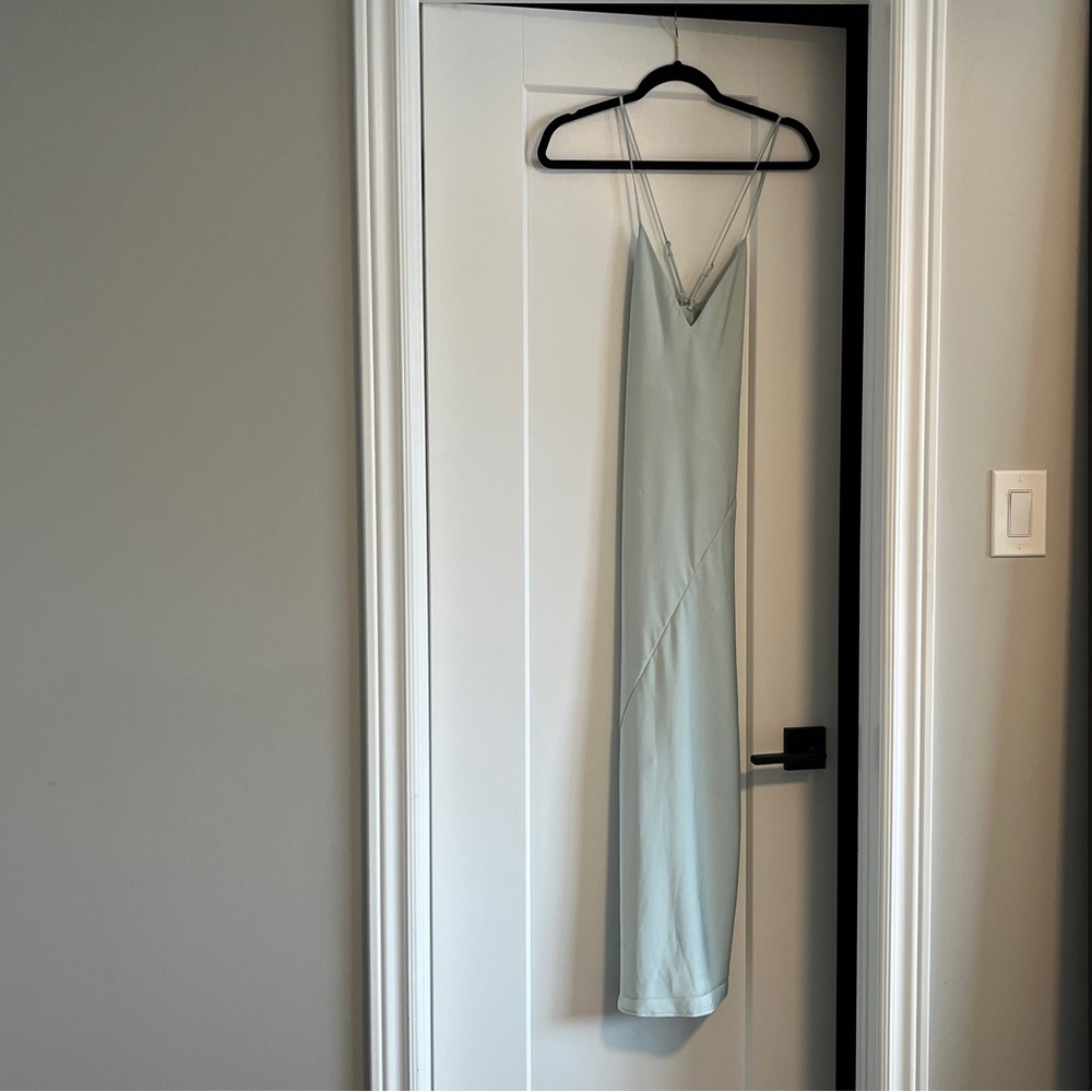 Babaton Bellamy Slip Dress Aritzia | xxs